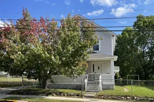 324 S 4th Ave E, Ely, MN 55731 - Photo 2