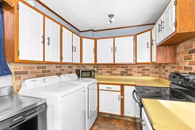 66 Banks Blvd, Silver Bay, MN 55614 - Photo 2