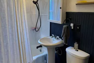 110 E Chisholm St, Duluth, MN 55803 - Photo 26