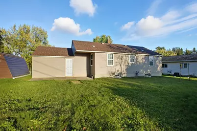 1123 Adams Ave, Eveleth, MN 55734 - Photo 6