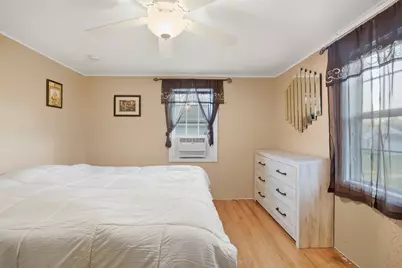 1123 Adams Ave, Eveleth, MN 55734 - Photo 20