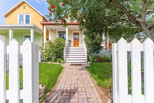 27 E Harvey St, Ely, MN 55731 - Photo 2