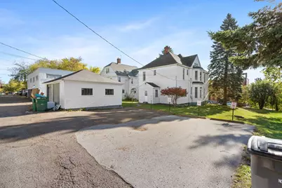 1211 E 1st St, Duluth, MN 55805 - Photo 4