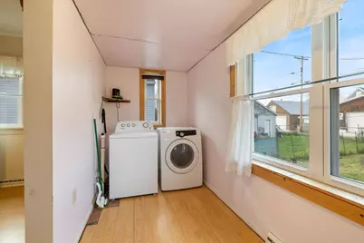 316 W 3rd Ave, Aurora, MN 55705 - Photo 40