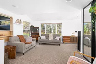 4074 W Tischer Rd, Duluth, MN 55803 - Photo 10