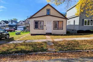 111 W Nebraska Ave, Gilbert, MN 55741 - Photo 1