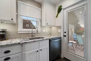 4816 Dodge St, Duluth, MN 55804 - Photo 10