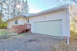 709 29th St, Cloquet, MN 55720 - Photo 2