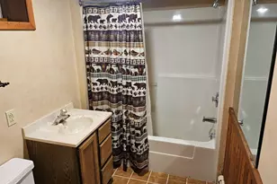 1403 E 8th St, Duluth, MN 55805 - Photo 30