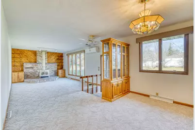 210 W Mulberry St, Duluth, MN 55811 - Photo 16