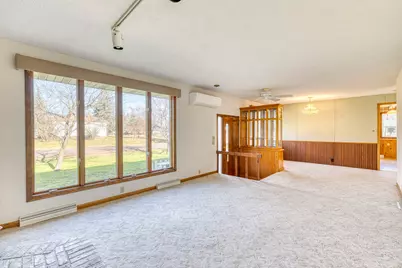 210 W Mulberry St, Duluth, MN 55811 - Photo 10