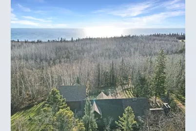 5241 Rieder Memorial Dr, Silver Bay, MN 55614 - Photo 4