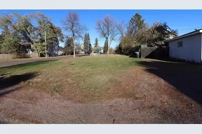 1104 3rd St W, Ashland, WI 54806 - Photo 4