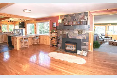 206 N Broadway Ave, Grand Marais, MN 55604 - Photo 12