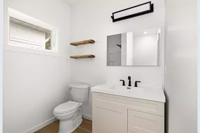 14 W Linden St, Duluth, MN 55811 - Photo 10