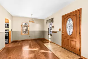 302 River Bluff Ave, Sandstone, MN 55072 - Photo 4