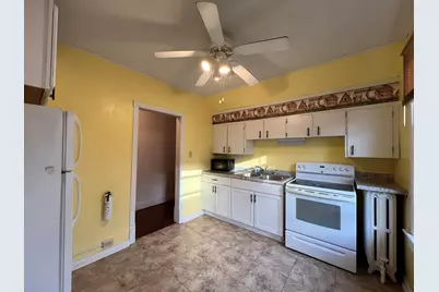 420 1/2 E Lake Shore Dr, Ashland, WI 54806 - Photo 2