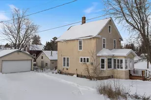 217 3rd Ave N, Chisholm, MN 55719 - Photo 4