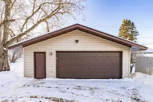 115 17th St, Cloquet, MN 55720 - Photo 2