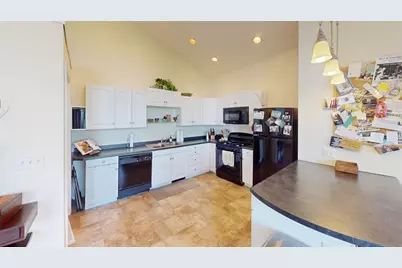 908 E Skyline Pkwy, Duluth, MN 55805 - Photo 16