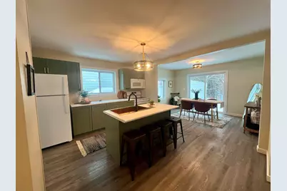 805 Park Ave, Cloquet, MN 55720 - Photo 8