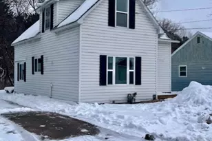 805 Park Ave, Cloquet, MN 55720 - Photo 2