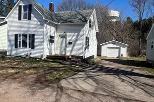 805 Park Ave, Cloquet, MN 55720 - Photo 2