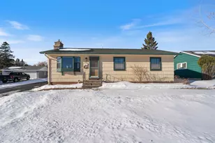 106 Edison Blvd, Silver Bay, MN 55614 - Photo 2