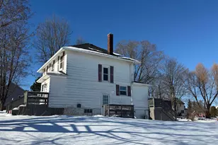 126 NW 5th St, Chisholm, MN 55719 - Photo 2