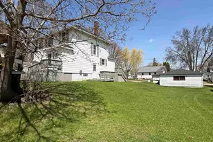 126 NW 5th St, Chisholm, MN 55719 - Photo 2