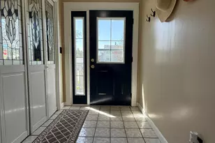 126 NW 5th St, Chisholm, MN 55719 - Photo 6
