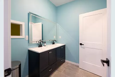 417 Elk St, Duluth, MN 55804 - Photo 40