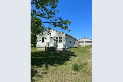 421 6th St NW, Cass Lake, MN 56633 - Photo 1