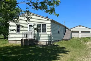 421 6th St NW, Cass Lake, MN 56633 - Photo 1