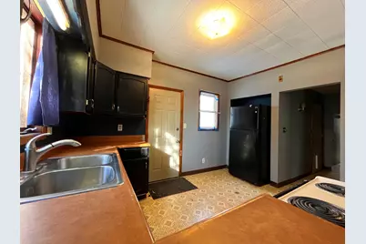 2229 W 7th St, Duluth, MN 55806 - Photo 12