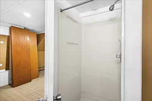 210 W Kent Rd, Duluth, MN 55812 - Photo 30