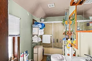 2826 W 3rd St, Duluth, MN 55806 - Photo 16