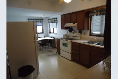 17 SE 3rd St, Chisholm, MN 55719 - Photo 10