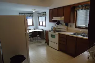 17 SE 3rd St, Chisholm, MN 55719 - Photo 10