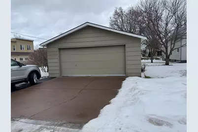 201 S 57th Ave W, Duluth, MN 55807 - Photo 2