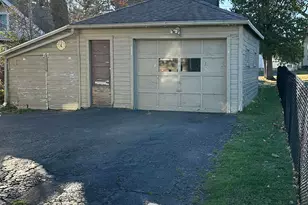 21 S 55th Ave E, Duluth, MN 55804 - Photo 2