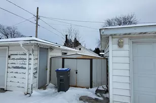 207 E 3rd St, Superior, WI 54880 - Photo 6