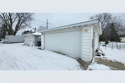 207 E 3rd St, Superior, WI 54880 - Photo 4