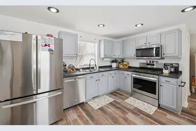 915 11th Ave W, Ashland, WI 54806 - Photo 6