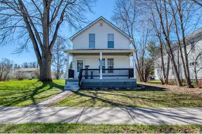 915 11th Ave W, Ashland, WI 54806 - Photo 1