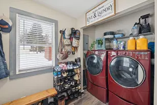 915 11th Ave W, Ashland, WI 54806 - Photo 16