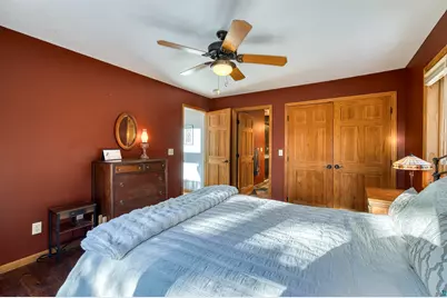 2472 Cliff View Cr, Two Harbors, MN 55616 - Photo 20