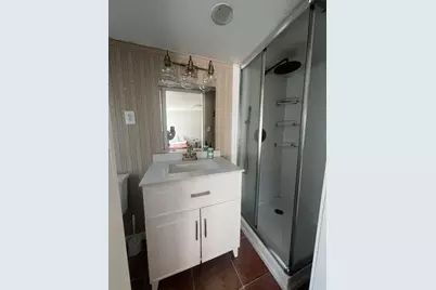 204 W Faribault St, Duluth, MN 55803 - Photo 8