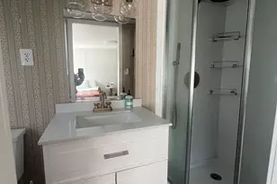 204 W Faribault St, Duluth, MN 55803 - Photo 8