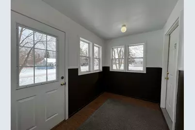 321 1/2 5th Ave E, Ashland, WI 54806 - Photo 4